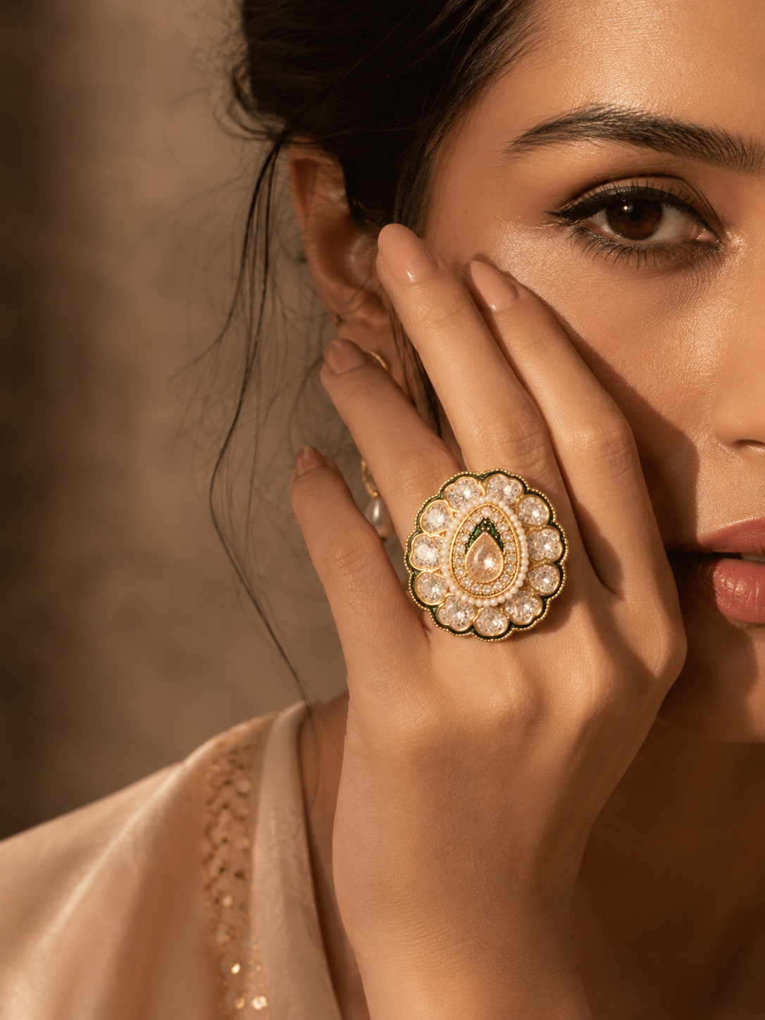 Rajsi Teardrop Ring