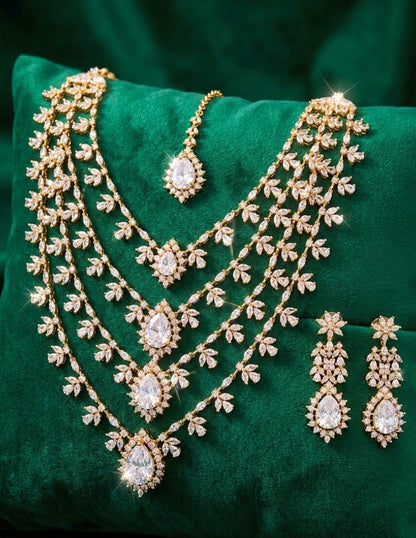 Laurel of Queens Necklace Set