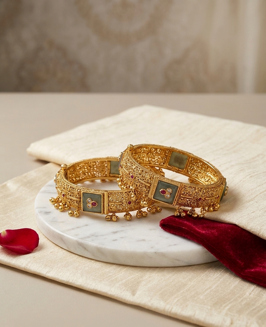Virasat Emerald-Cut Kadas