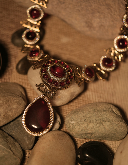 Roar Of The Regal Sun Choker