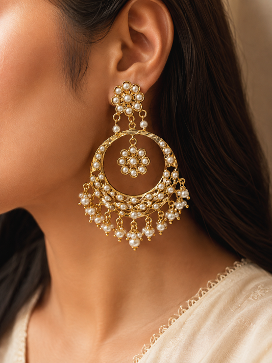 Sultana Pearl Chandbalis